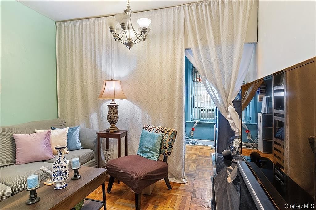 2156 Cruger Ave APT LL Bronx, NY 10462 - Thumbnail 2