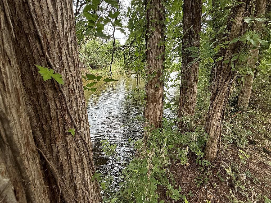 2196 Junction Hwy Kerrville, TX 78028 - Thumbnail 2