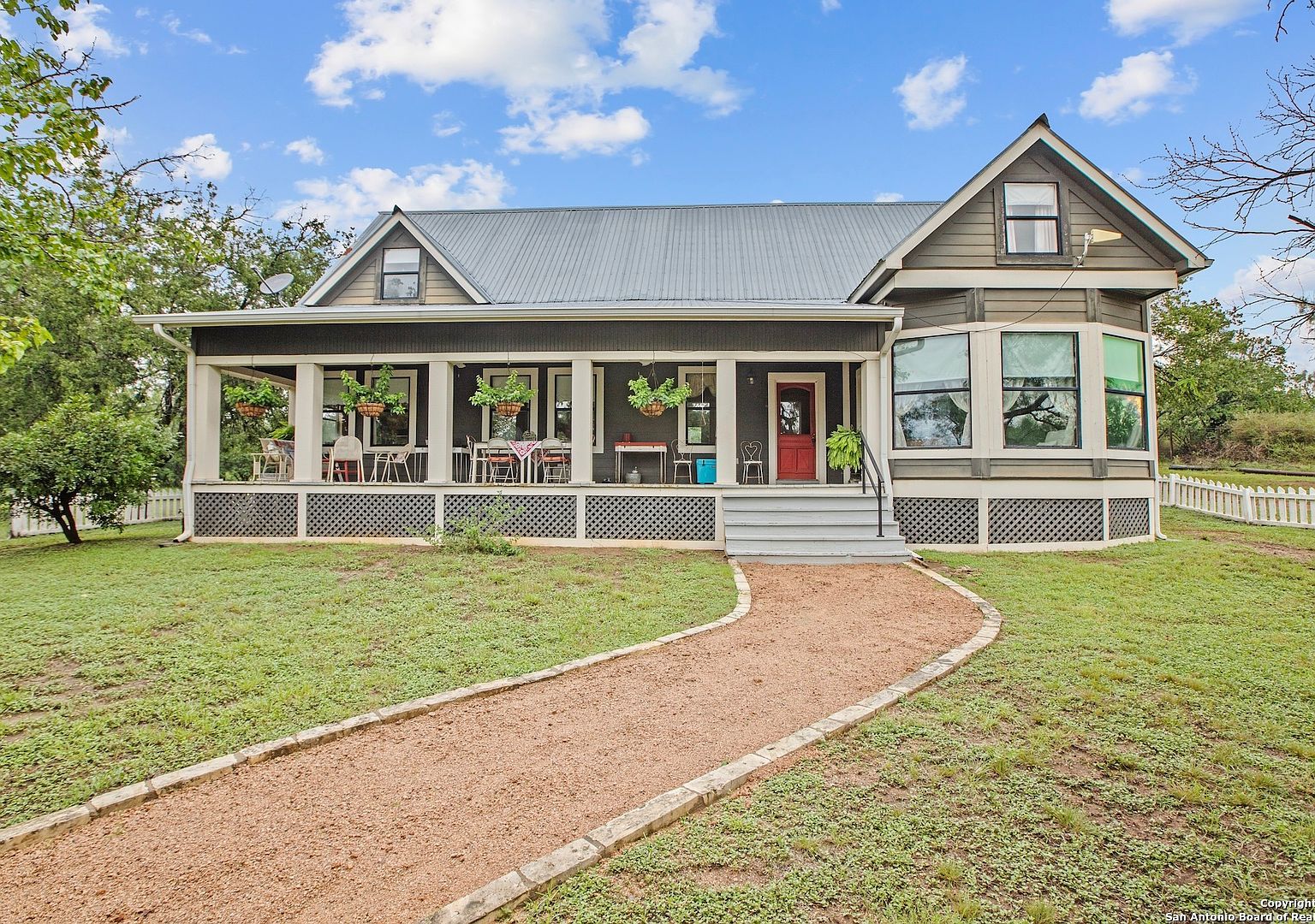 211 Riverside Dr W Kingsland, TX 78643 - Thumbnail 2