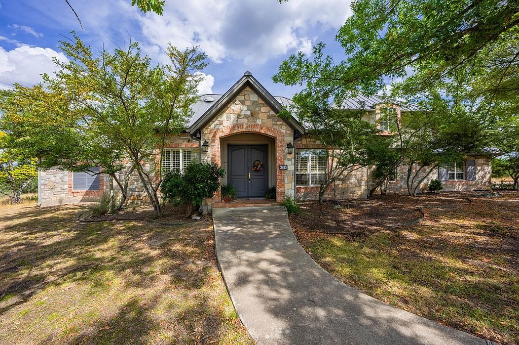 101 Crestline Dr Kerrville, TX 78028 - Thumbnail 2