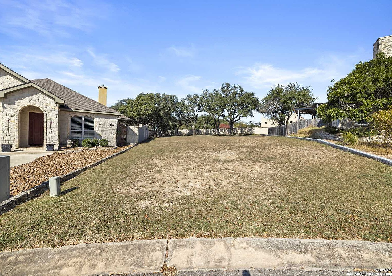 148 Saint Andrews Loop #25 Kerrville, TX 78028 - Thumbnail 2