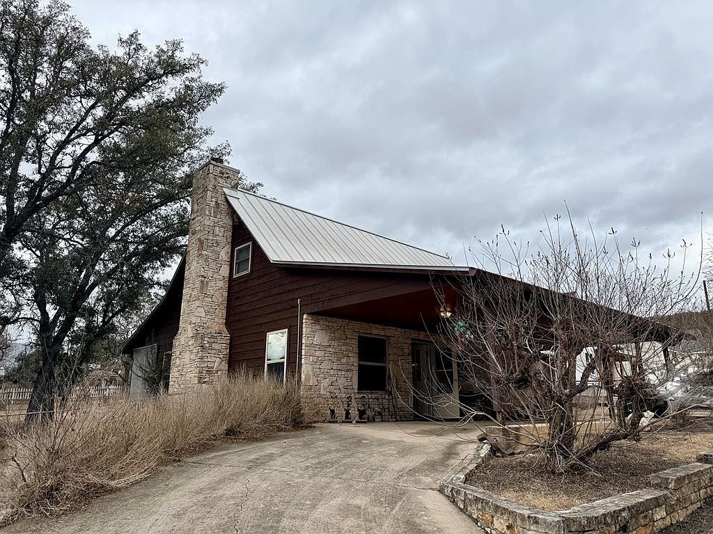 19 E River Oaks Ln Ingram, TX 78025 - Thumbnail 2