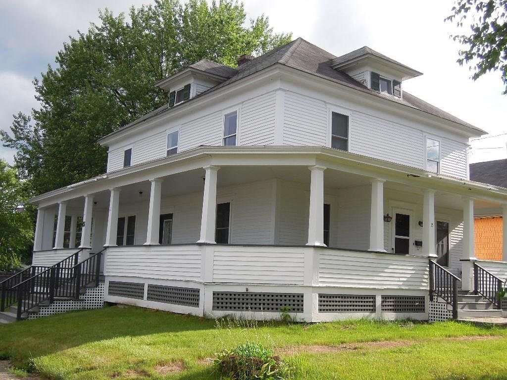 15 Vaughn St Caribou, ME 04736 - Thumbnail 2