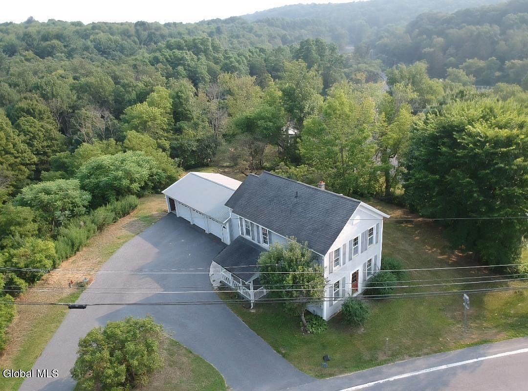 1 Cambridge Rd Greenwich, NY 12834 - Thumbnail 2