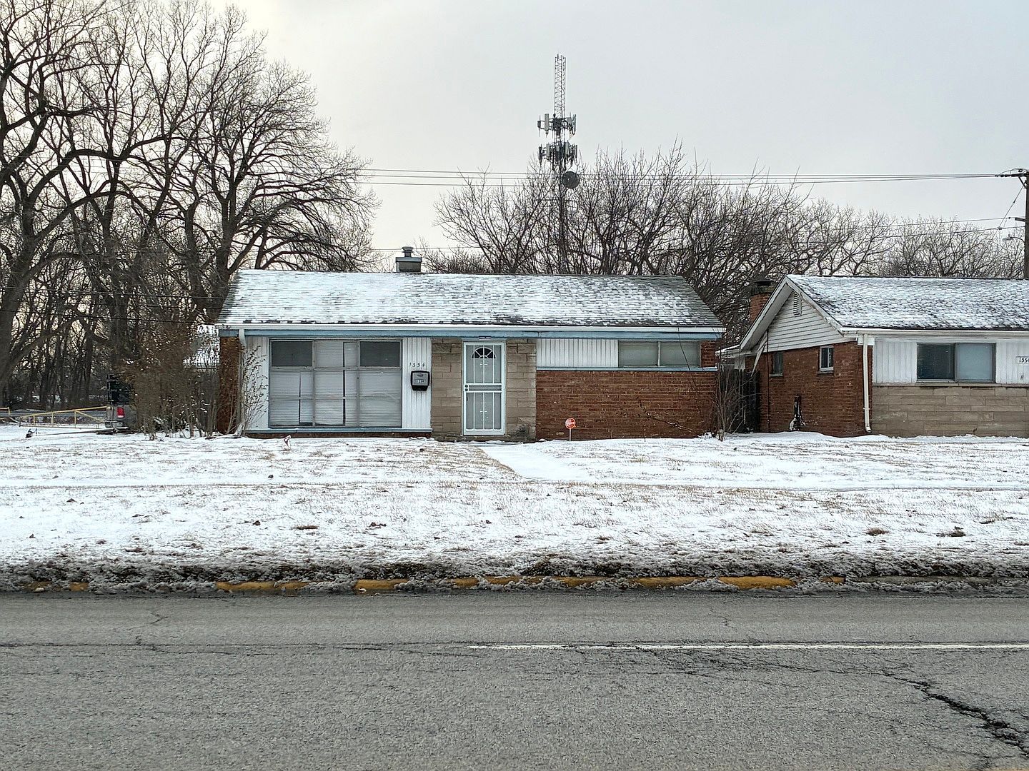 1554 Burnham Ave Calumet City, IL 60409 - Thumbnail 2