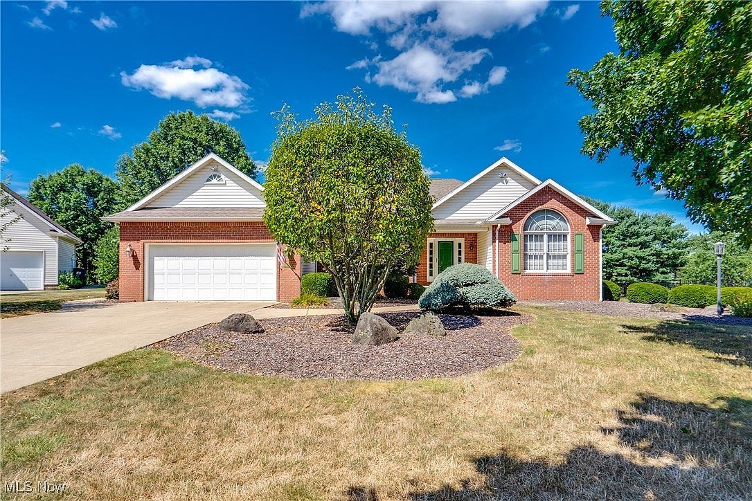 8555 Esquire St NW Massillon, OH 44646 - Thumbnail 2