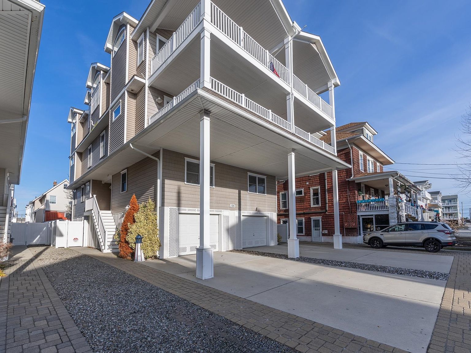 135 47th St UNIT WEST Sea Isle City, NJ 08243 - Thumbnail 2