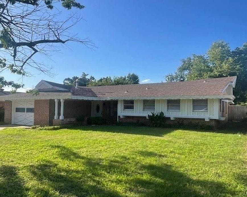 7815 NW 6th St Oklahoma City, OK 73127 - Thumbnail 2