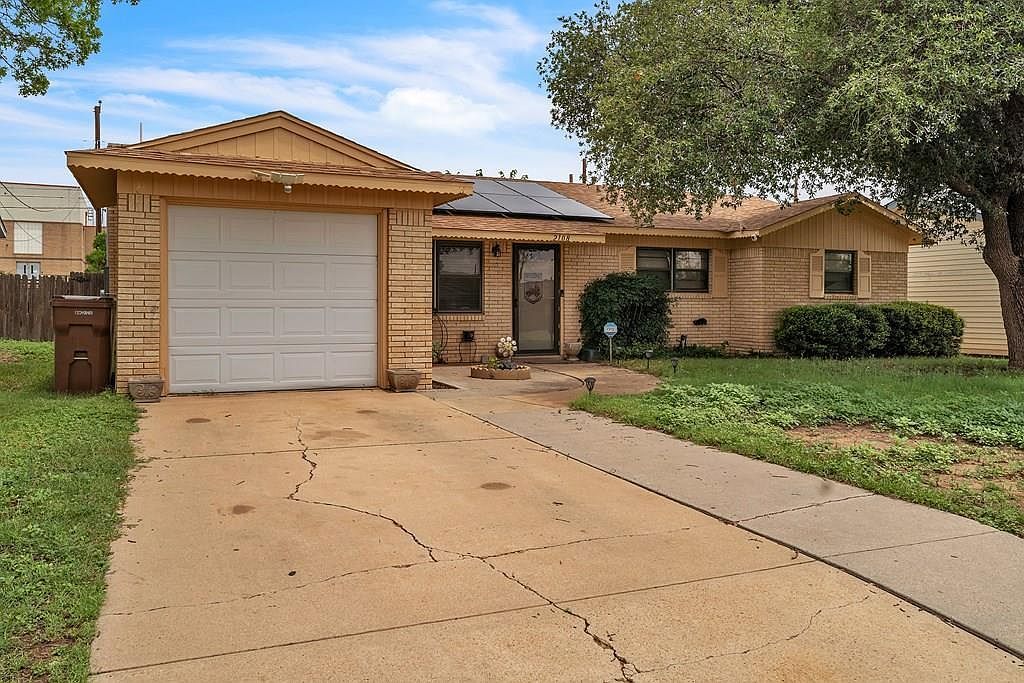 2108 Cecilia St Big Spring, TX 79720 - Thumbnail 2