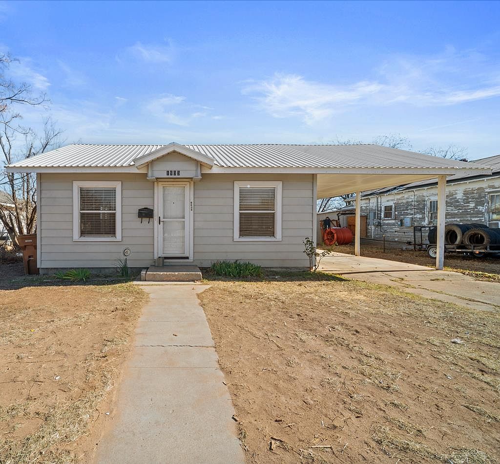 1903 Runnels St Big Spring, TX 79720 - Thumbnail 2
