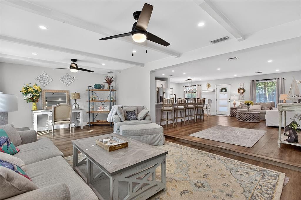 801 SE 9th Ave Deerfield Beach, FL 33441 - Thumbnail 2