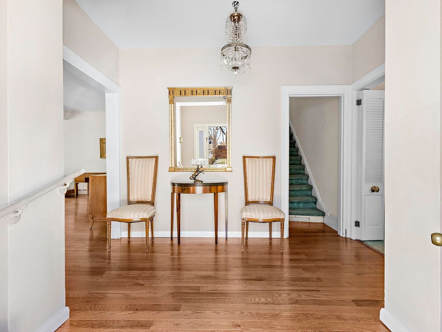 6 Kingswood Rd Weehawken, NJ 07086 - Thumbnail 2