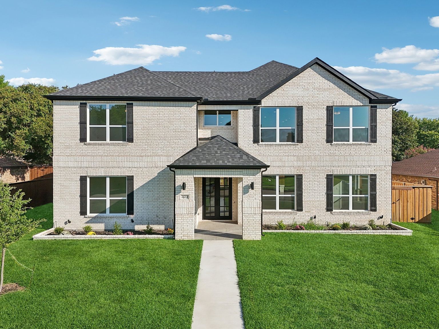 1613 Cherbourg Dr Plano, TX 75075 - Thumbnail 2