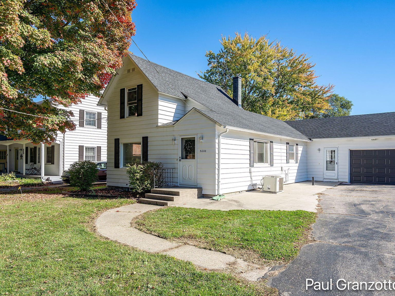 5600 Wing Ave SE Kentwood, MI 49512 - Thumbnail 2