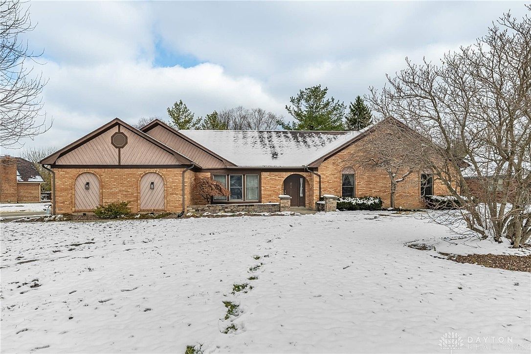 3985 Shagbark Ln Dayton, OH 45440 - Thumbnail 2