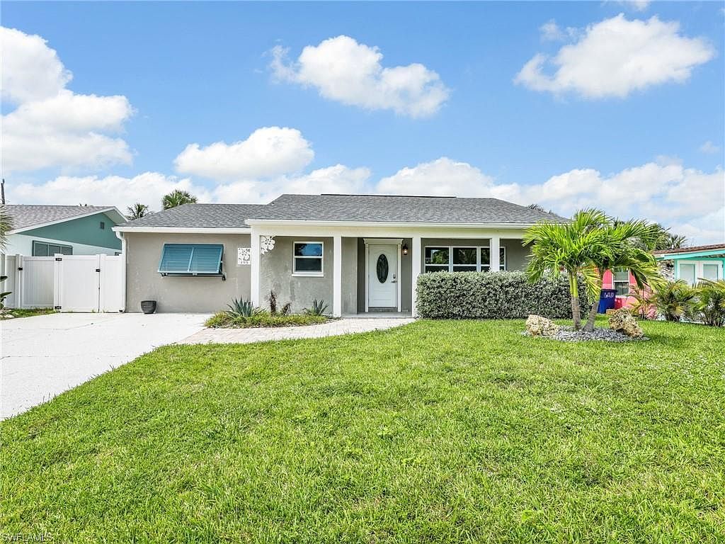 195 Hibiscus Dr Fort Myers Beach, FL 33931 - Thumbnail 2