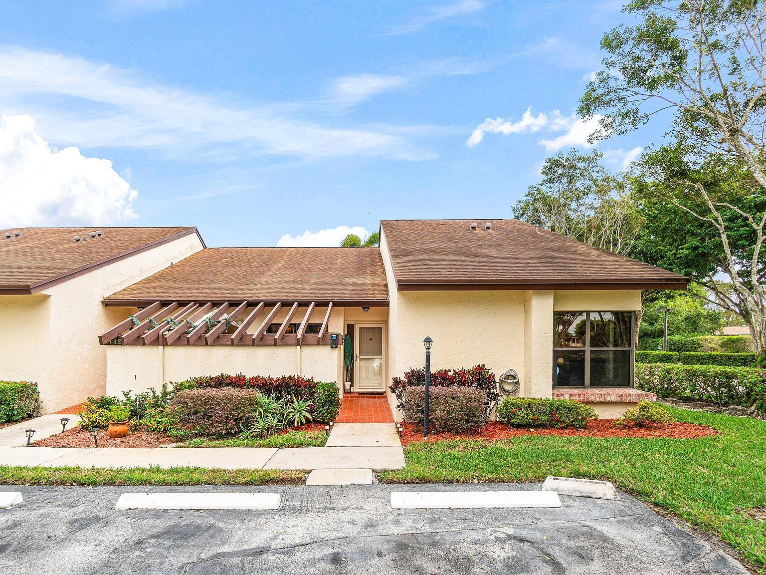 3742 English Ln APT D Lake Worth, FL 33467 - Thumbnail 2