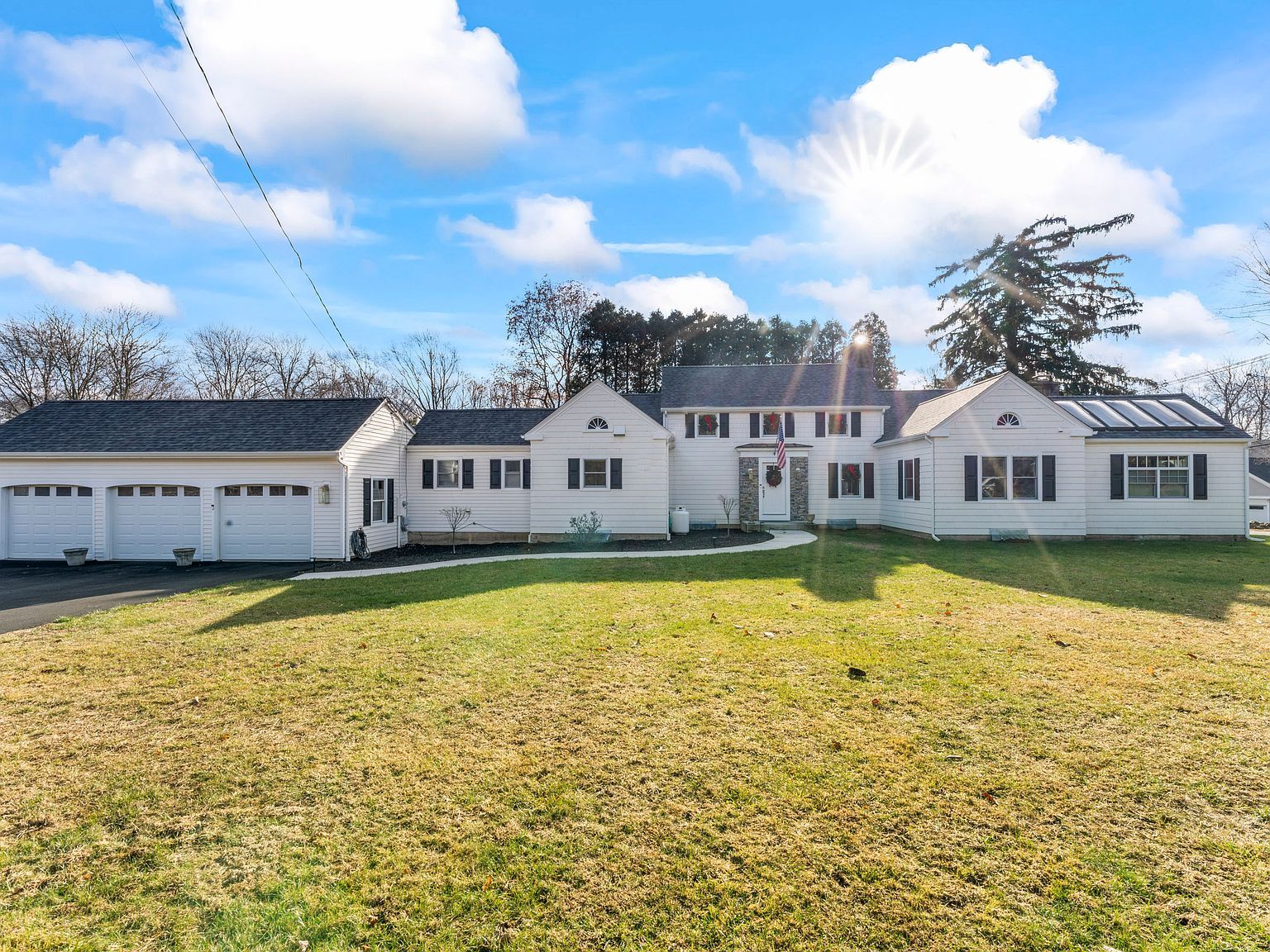 37 Driftway Rd Danbury, CT 06811 - Thumbnail 2