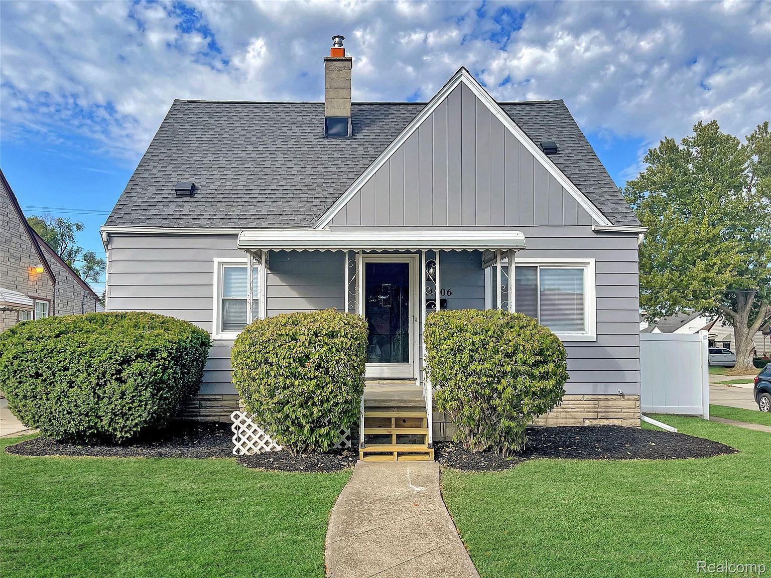 14706 Eureka Rd Southgate, MI 48195 - Thumbnail 2