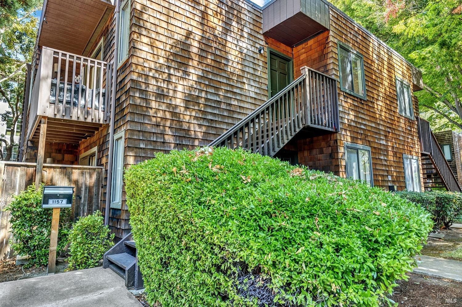 1157 Honey Trl Walnut Creek, CA 94597 - Thumbnail 2