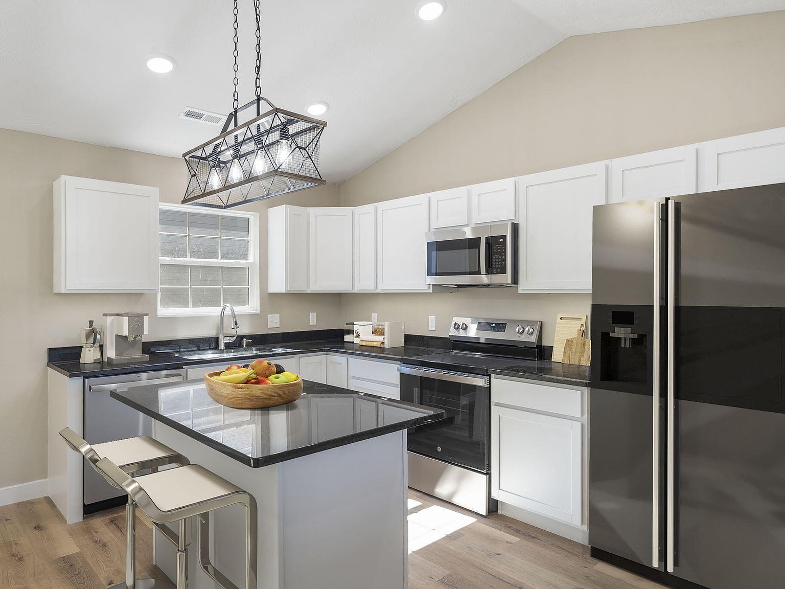 2783 Maple St Hollister, MO 65672 - Thumbnail 2