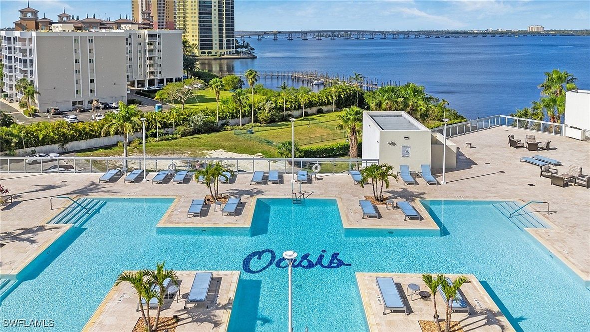 3000 Oasis Grand Blvd APT 2203 Fort Myers, FL 33916 - Thumbnail 2