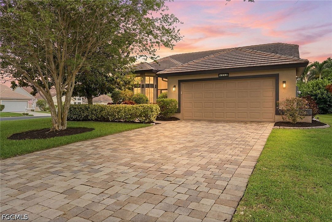 8185 Breton Cir Fort Myers, FL 33912, 33912