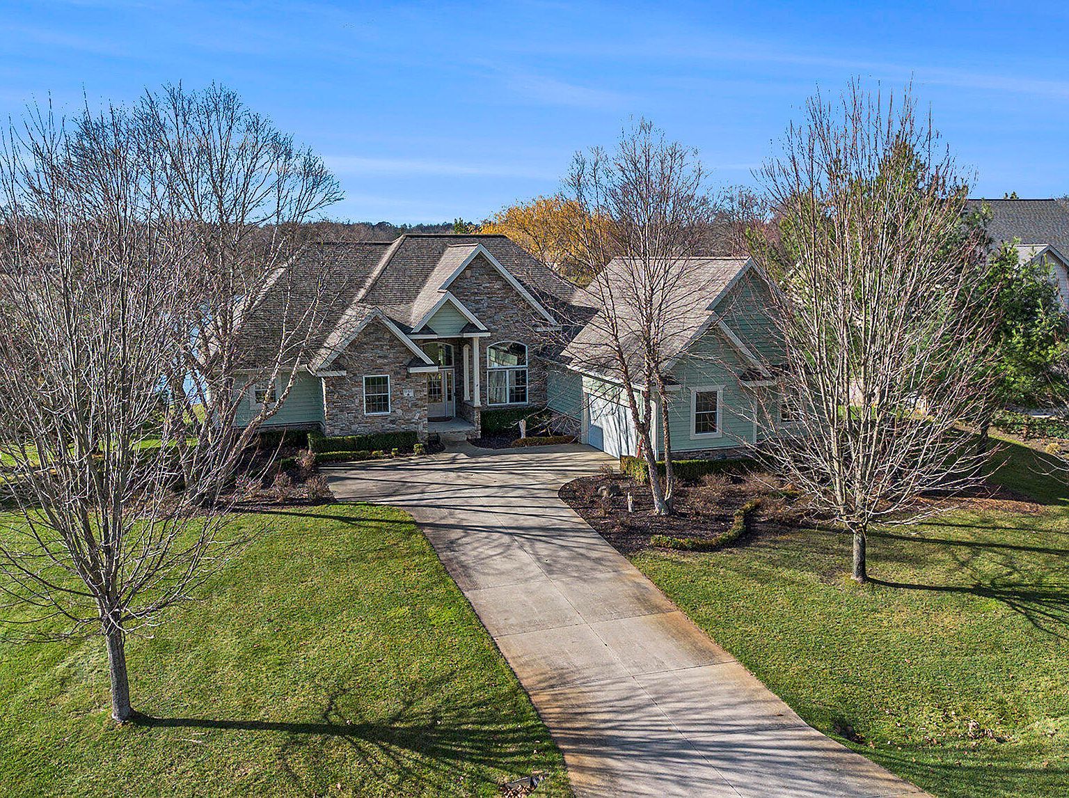 11325 Killarney Dr Stanwood, MI 49346 - Thumbnail 2