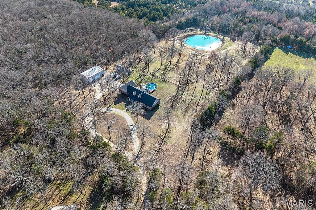 22198 Glencastle Ln Lebanon, MO 65536 - Thumbnail 2