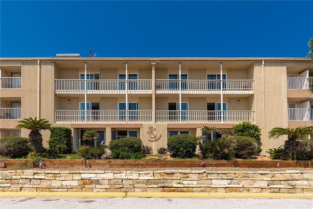 14300 S Padre Island Dr APT 132 Corpus Christi, TX 78418 - Thumbnail 2