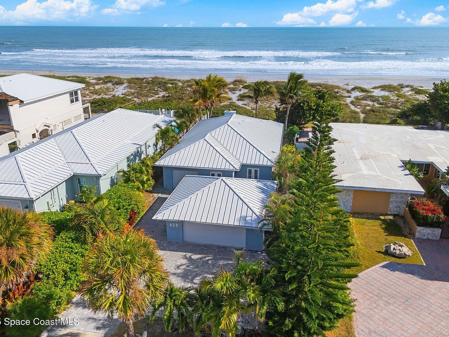 659 S Atlantic Ave Cocoa Beach, FL 32931 - Thumbnail 2