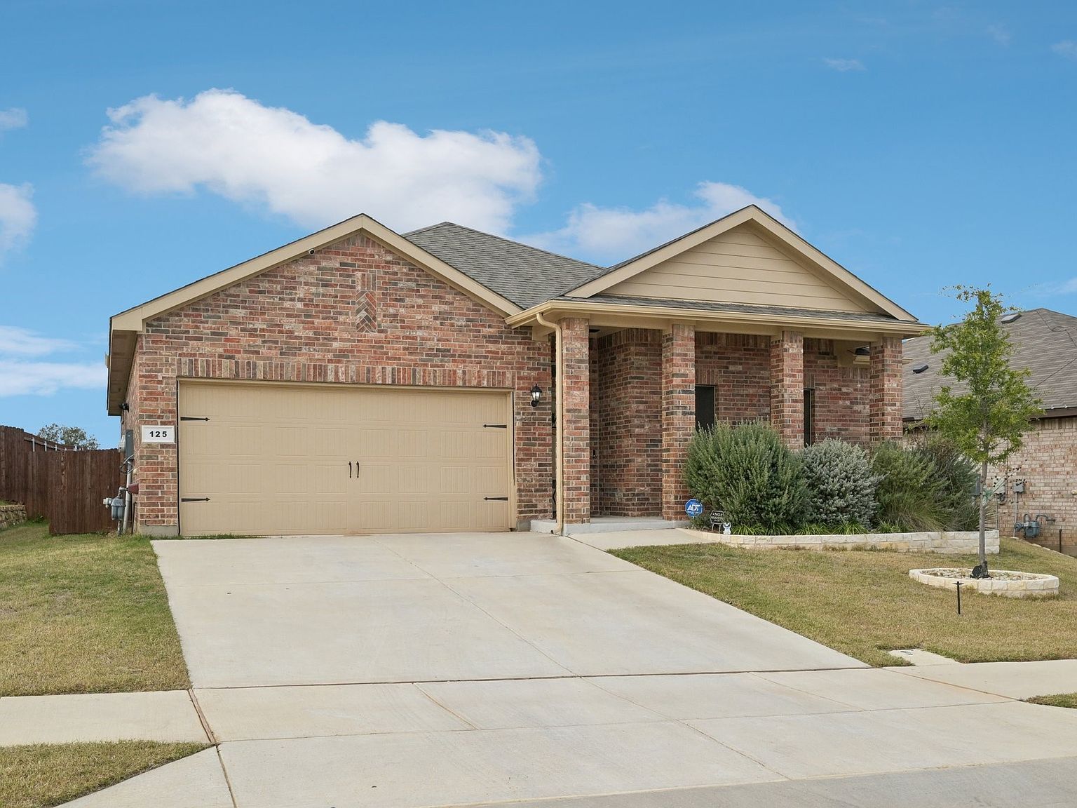 125 Orchard Pines Pl Boyd, TX 76023 - Thumbnail 2