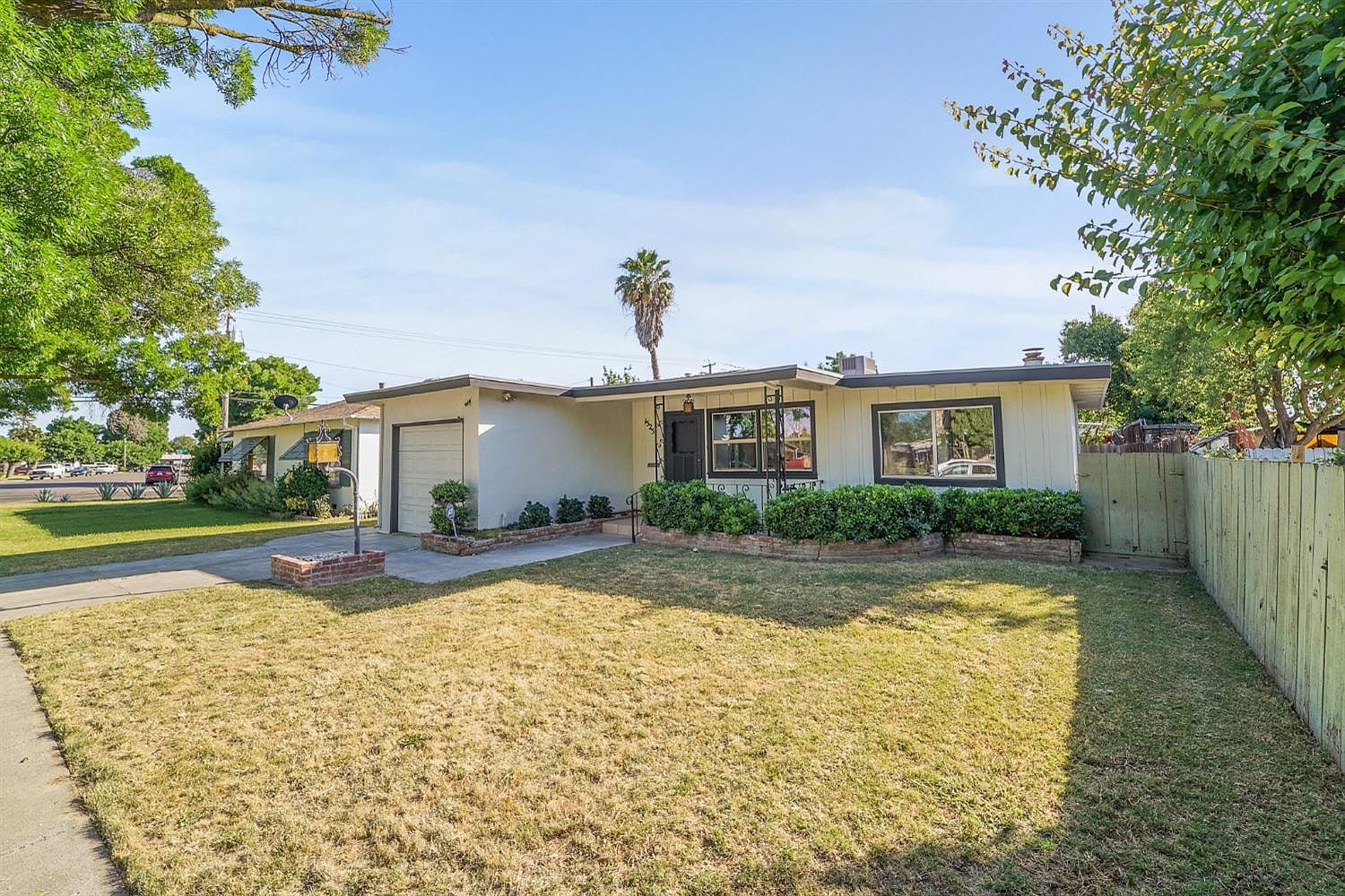 1525 S St Newman, CA 95360 - Thumbnail 2