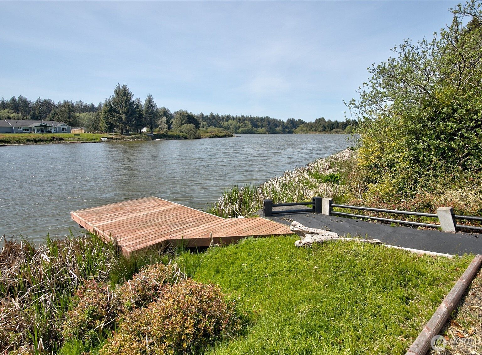 293 Glacier Ct SE Ocean Shores, WA 98569 - Thumbnail 2