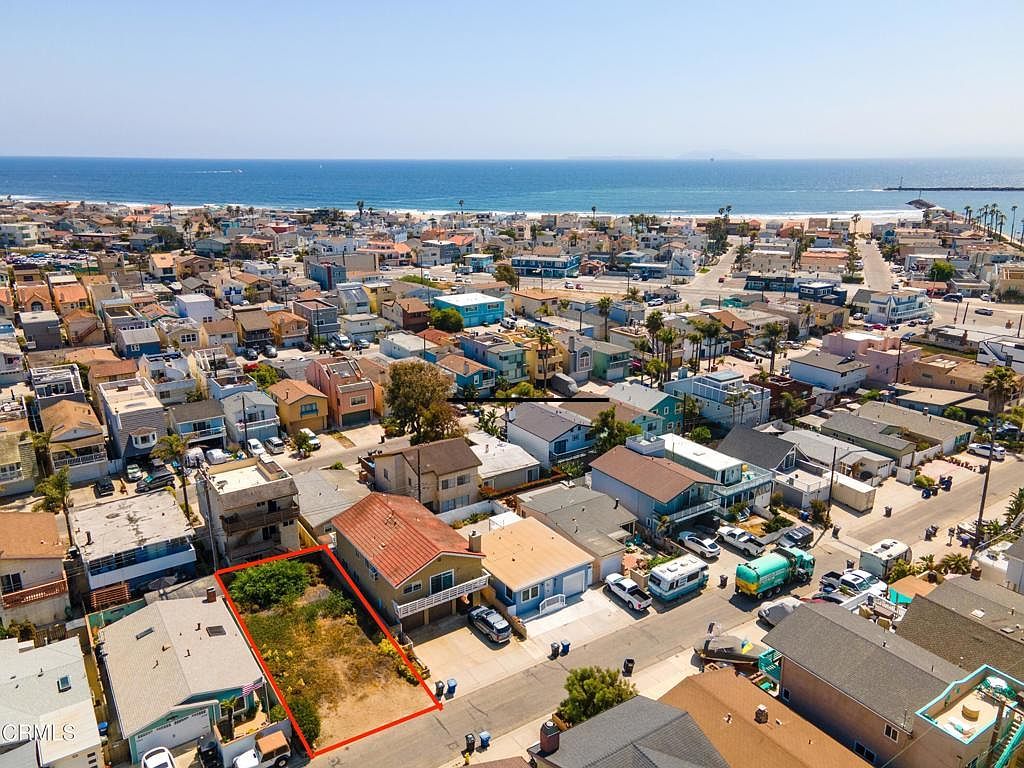 316 Santa Monica Dr Oxnard, CA 93035 - Thumbnail 2