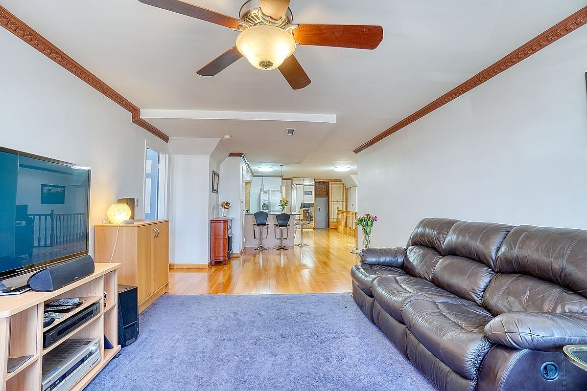 62-10 Woodside Ave #105 Flushing, NY 11377 - Thumbnail 2