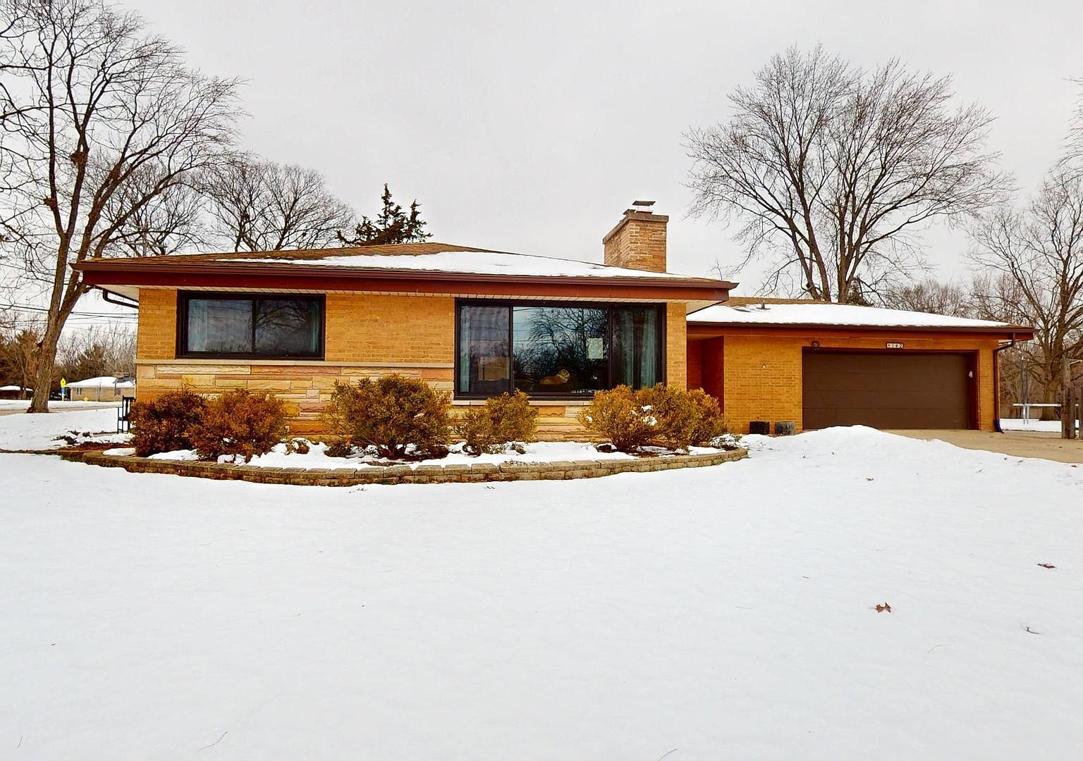 142 W Chicago Ave Downers Grove, IL 60515 | Single Family