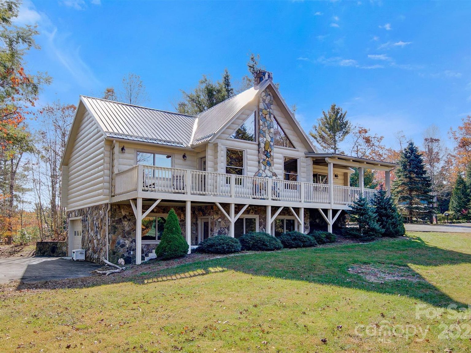 969 Twin Bridges Dr Fleetwood, NC 28626 - Thumbnail 2