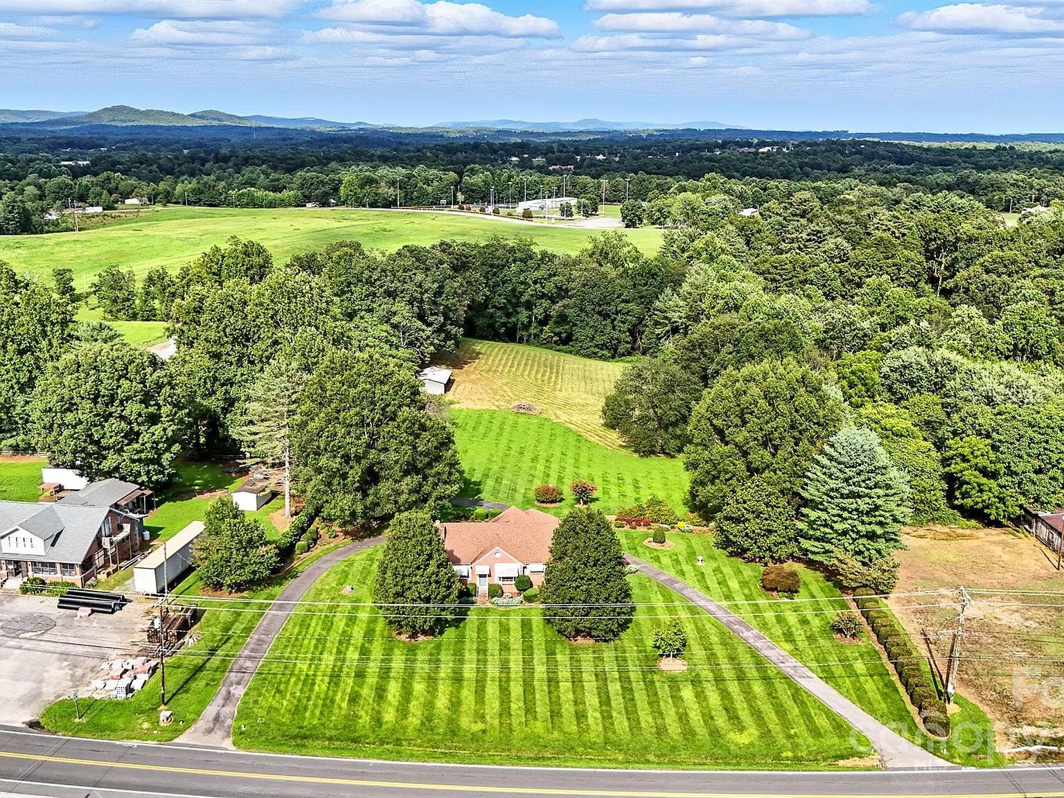 3968 Us Highway 321a Hudson, NC 28638 - Thumbnail 2