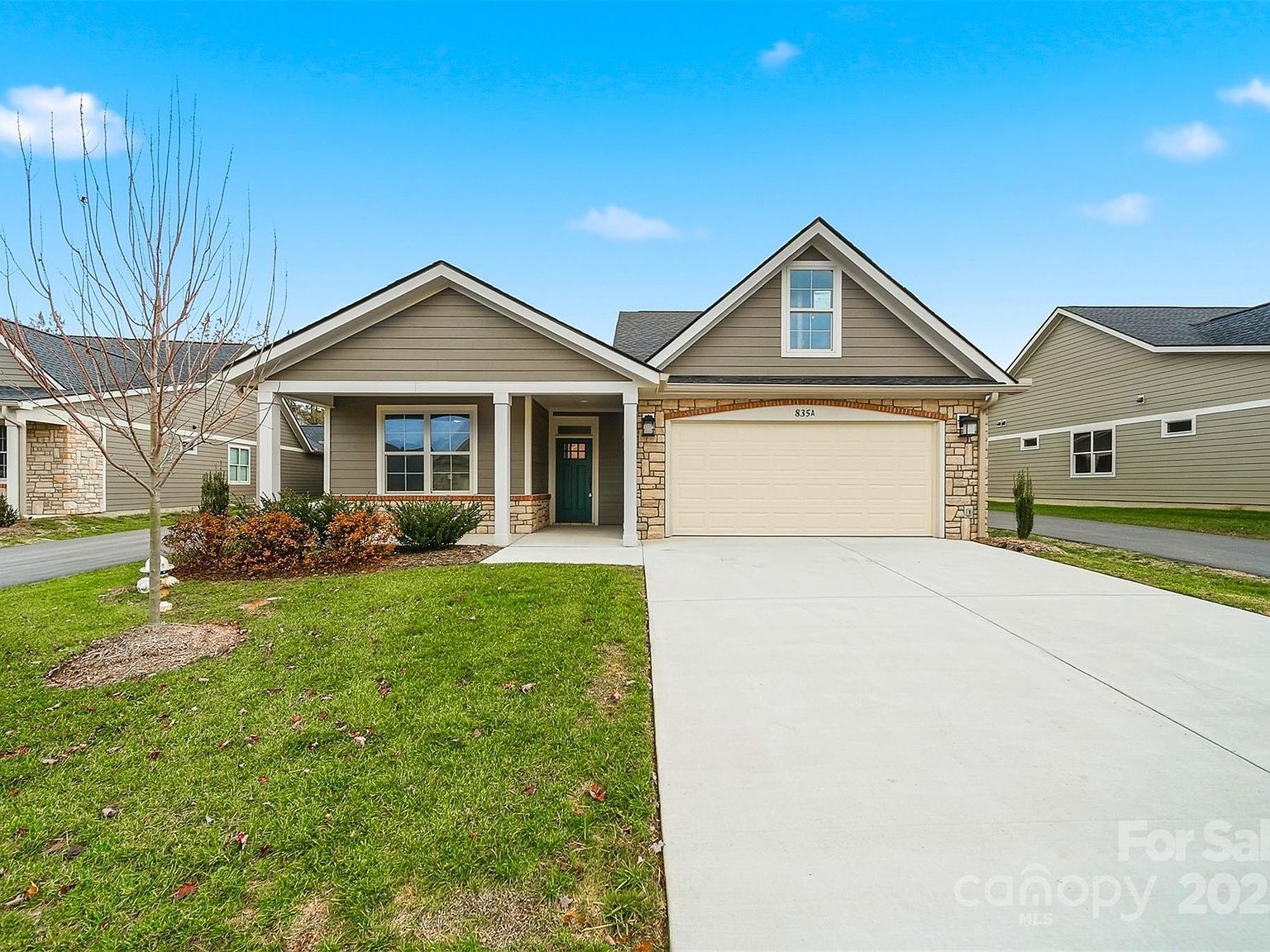 835A Wynnshire Dr Hickory, NC 28601 - Thumbnail 2