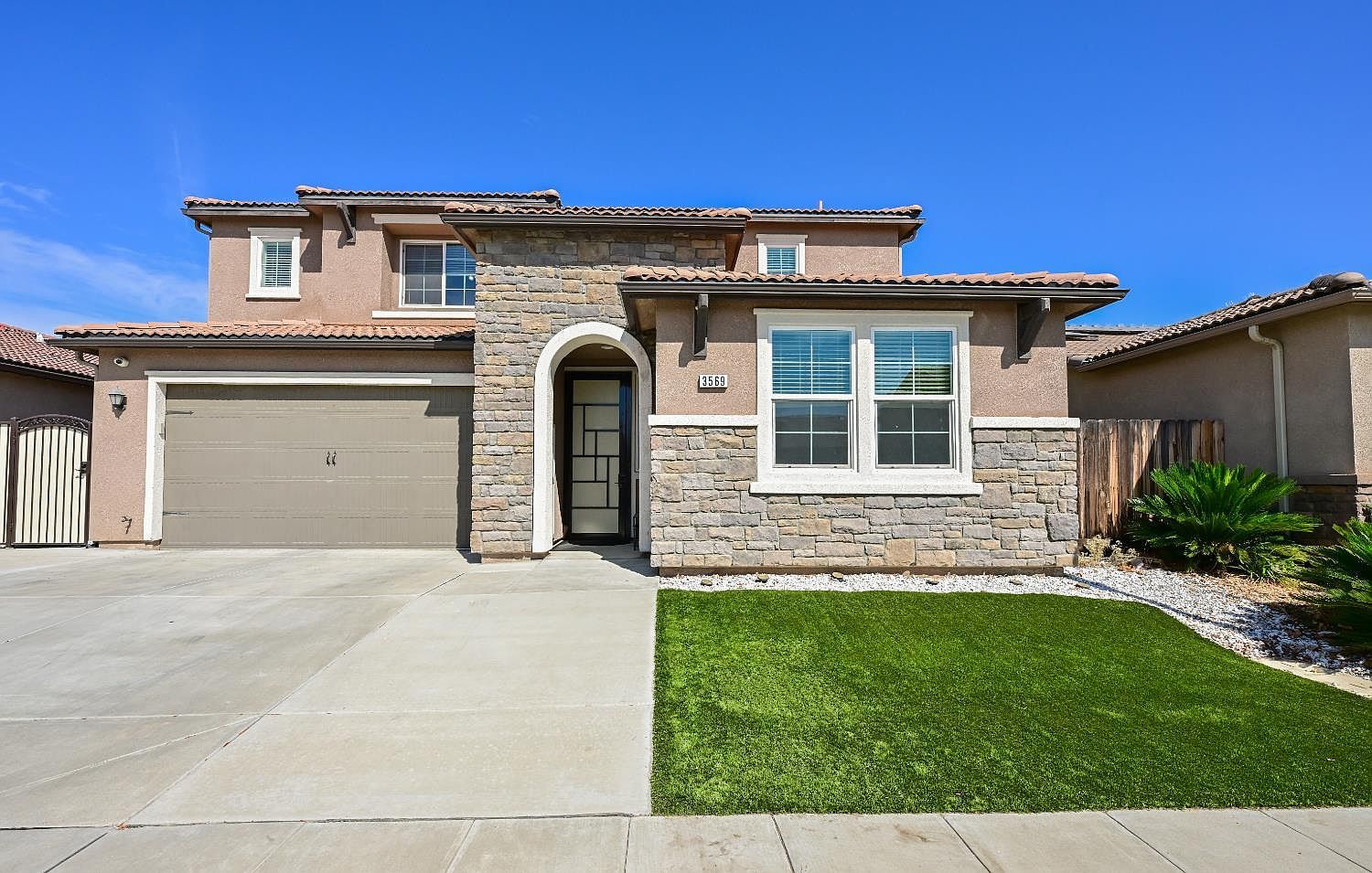 3569 Flint Ave Clovis, CA 93619 - Thumbnail 2