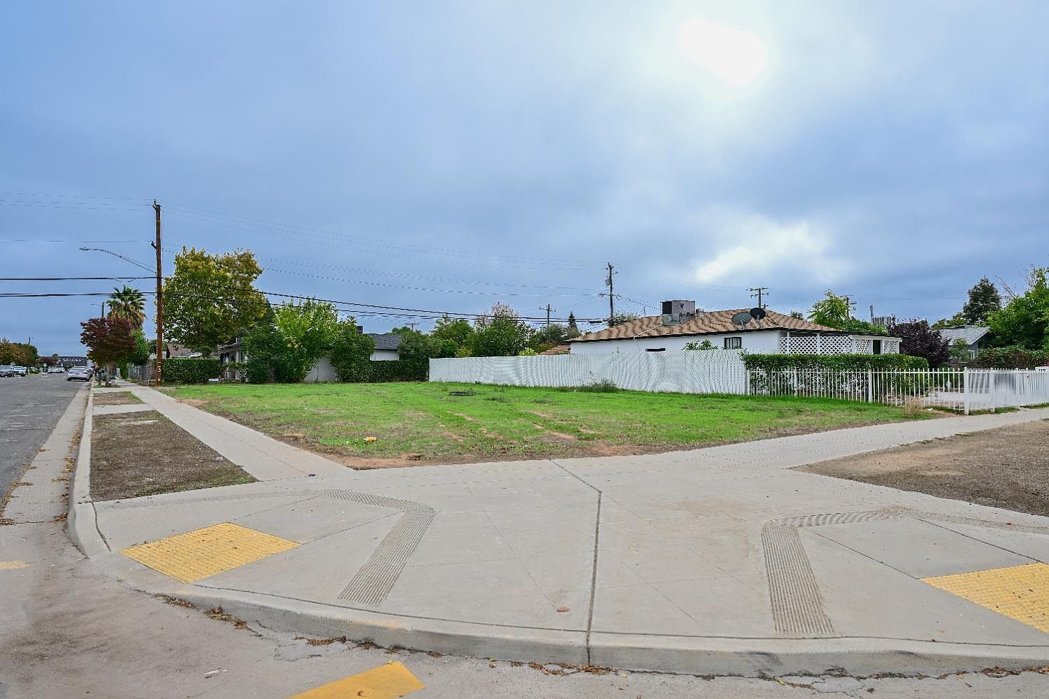 163 W Birch Ave Pinedale, CA 93650 - Thumbnail 2