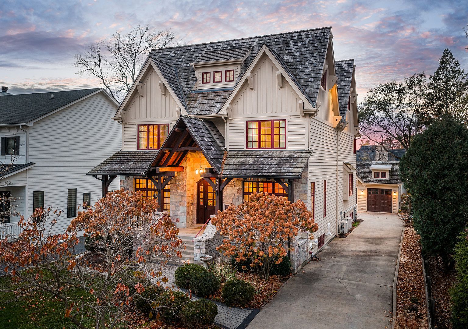 479 S Julian St Naperville, IL 60540 - Thumbnail 2