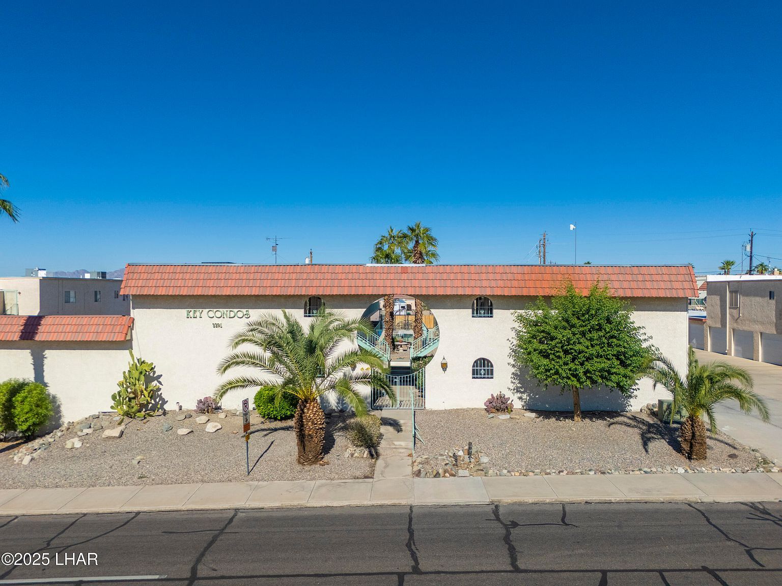 2291 McCulloch Blvd N APT 12 Lake Havasu City, AZ 86403 - Thumbnail 2