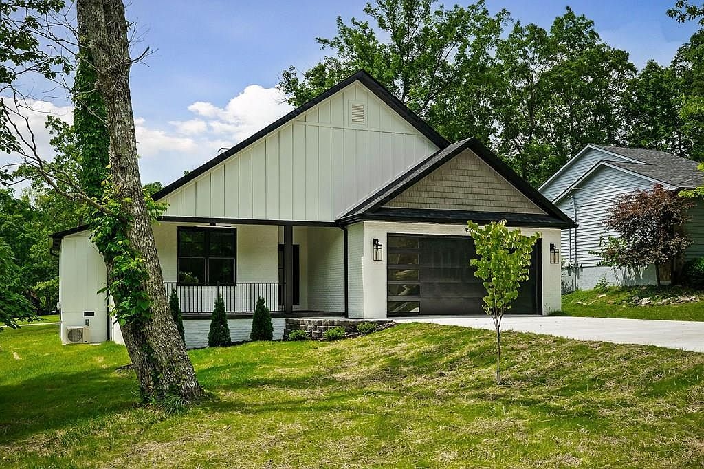 456 Lakeview Dr Fairfield Glade, TN 38558 - Thumbnail 2