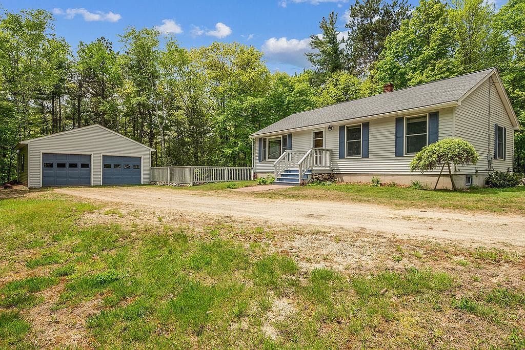 131 Partridge Dr Middleton, NH 03887 - Thumbnail 2