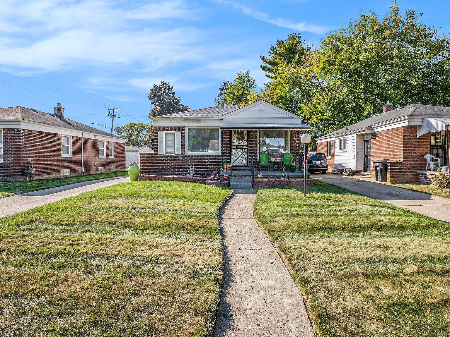 19309 Burt Rd Detroit, MI 48219 - Thumbnail 2