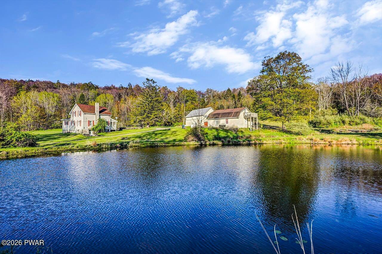 399 Forest St Honesdale, PA 18431, 18431