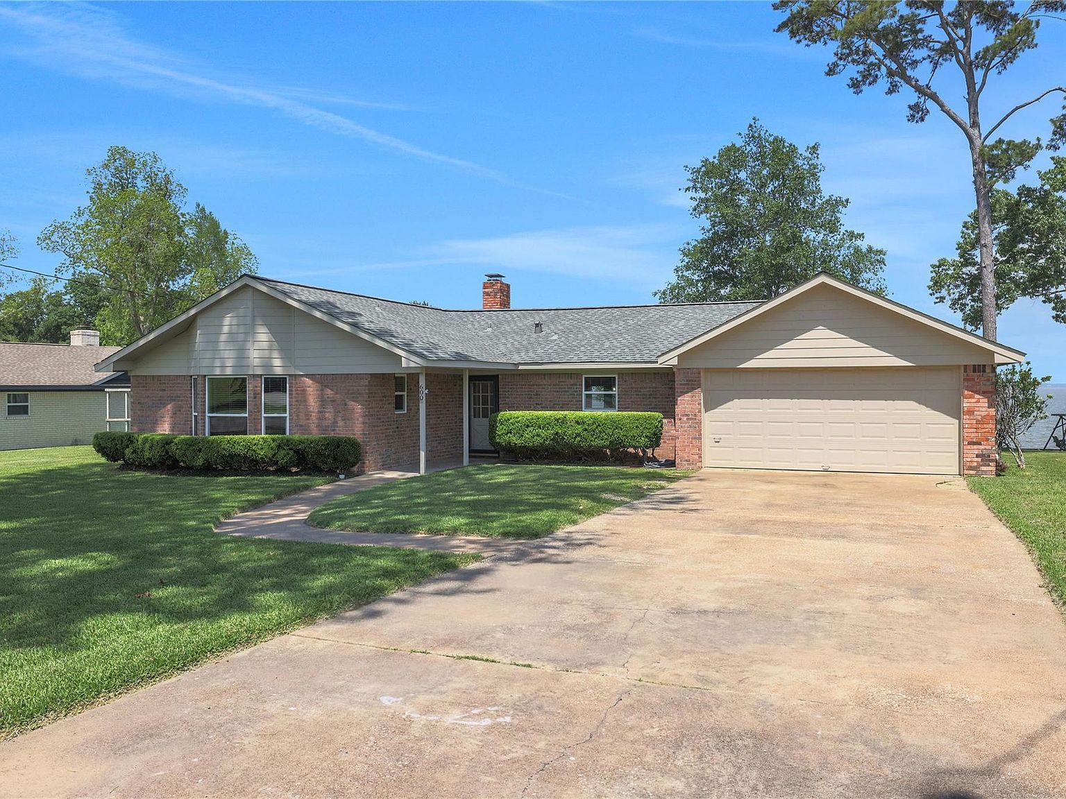 600 High Crest Dr Pointblank, TX 77364 - Thumbnail 2