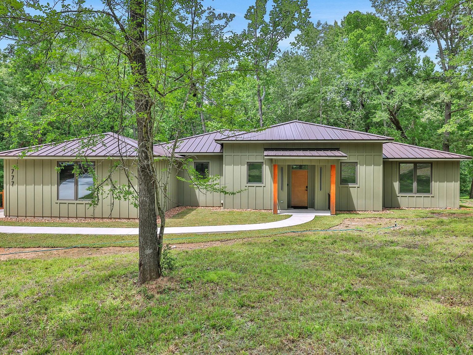 777 S Cape Royale Dr Coldspring, TX 77331 - Thumbnail 2